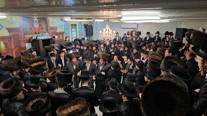 באדיבות המצלם