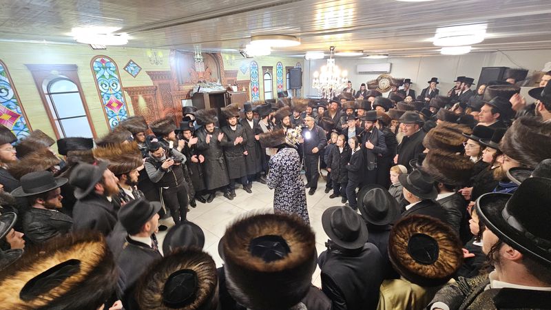 באדיבות המצלם