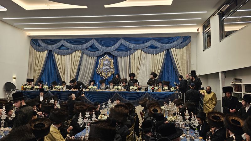 באדיבות המצלם