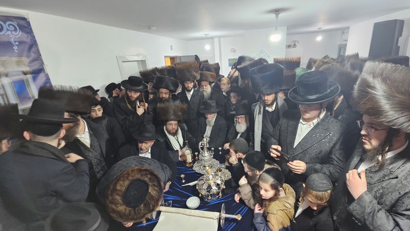 באדיבות המצלם