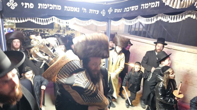 באדיבות המצלם