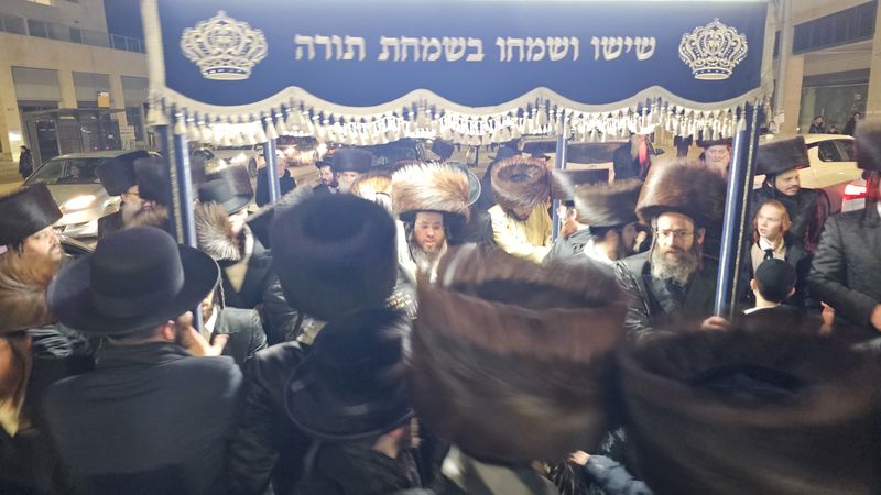 באדיבות המצלם