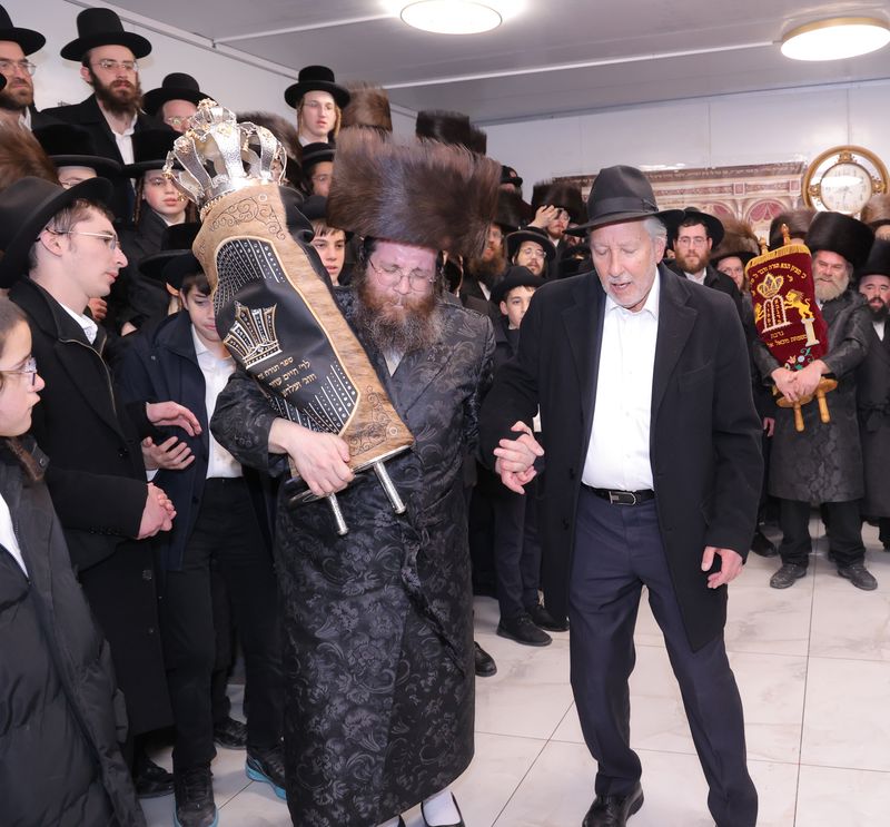 באדיבות המצלם