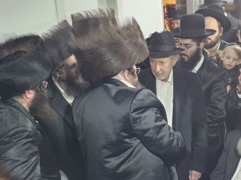 באדיבות המצלם