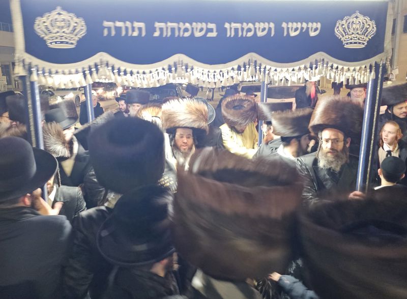 באדיבות המצלם