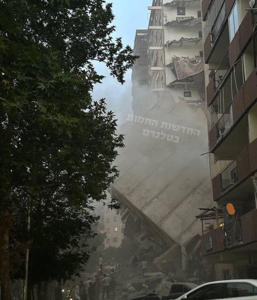 לפי סעיף 27 א